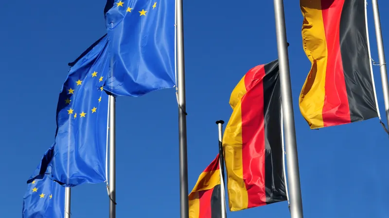 https://feature-new-deploy-ovh.dnr.ovh.stage.gooddev.de/s3/files/styles/crop_16_9/public/2025-06/2007_deutsche_ratspraesidentschaft_adobestock_30551257.jpeg.webp?h=45e8ba7a&itok=Xk8XIx9_